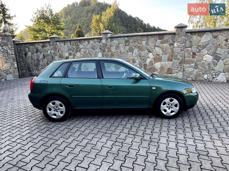 Хетчбек Audi A3 2001 в Надвірній