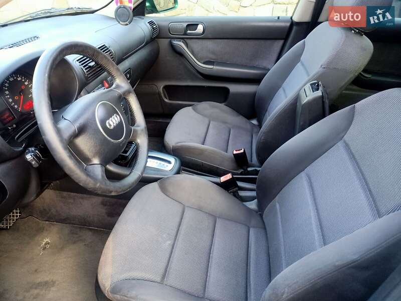 Хетчбек Audi A3 2001 в Надвірній