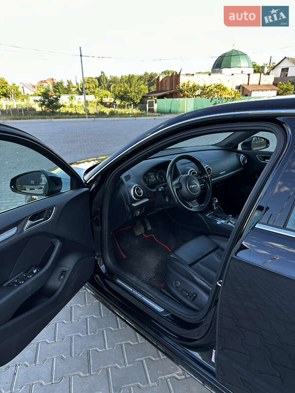 Хетчбек Audi A3 2015 в Кропивницькому