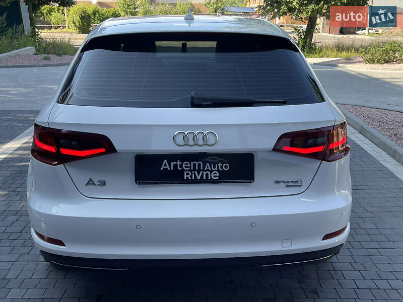 Хэтчбек Audi A3 2016 в Ровно