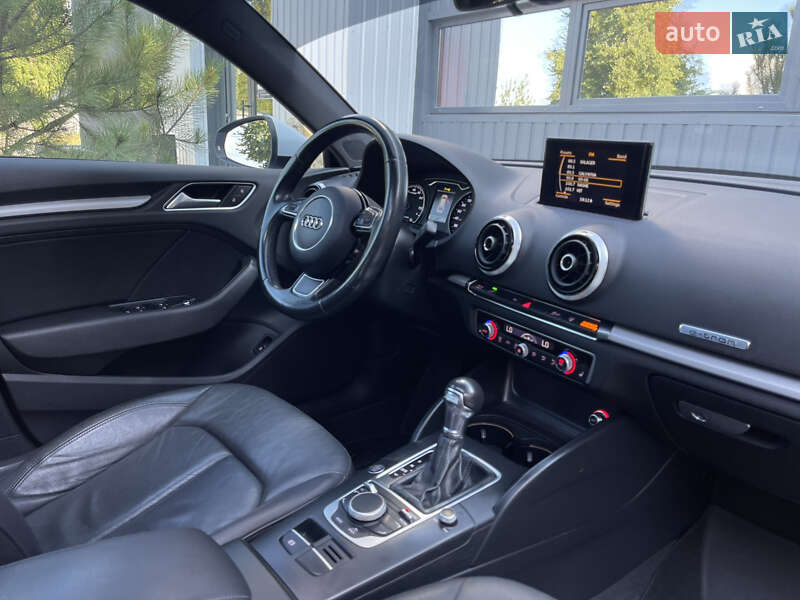 Хэтчбек Audi A3 2016 в Ровно