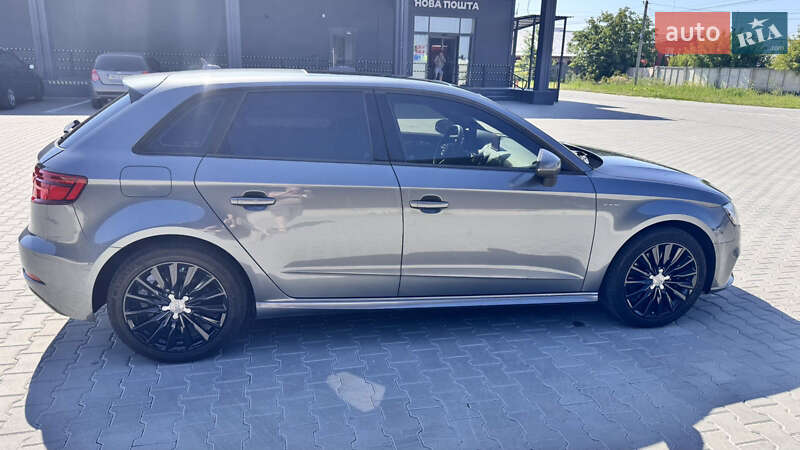 Хэтчбек Audi A3 2017 в Житомире