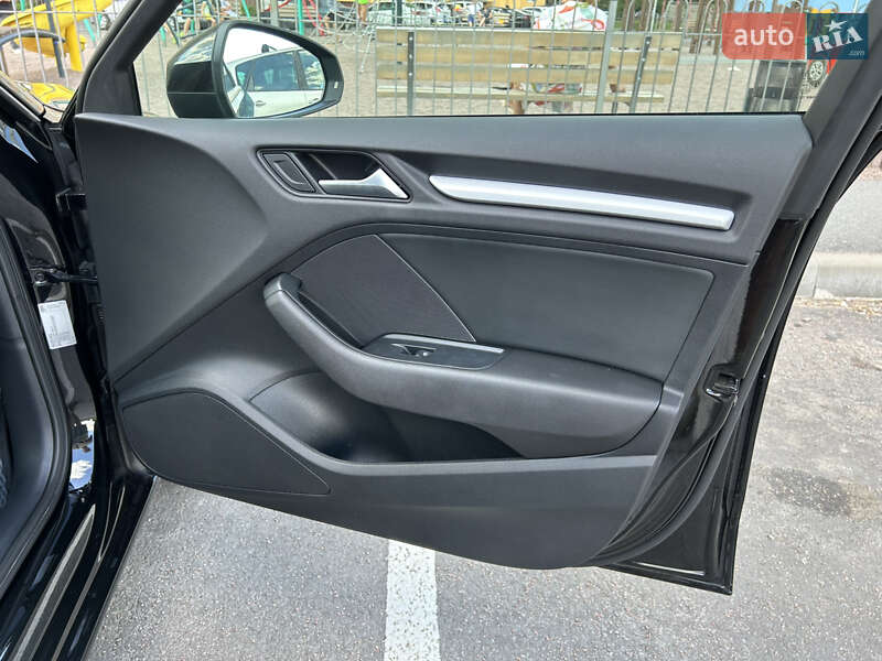 Хэтчбек Audi A3 2018 в Броварах фото 10 Хэтчбек Audi A3 2018 в Броварах