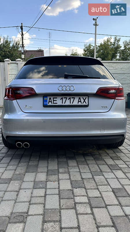 Хэтчбек Audi A3 2016 в Днепре
