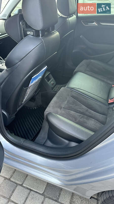 Хэтчбек Audi A3 2016 в Днепре