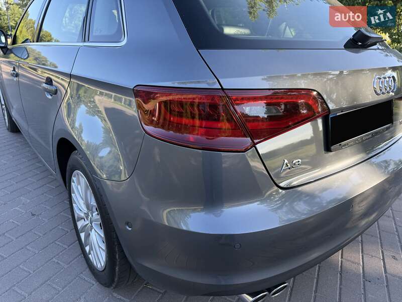 Хетчбек Audi A3 2015 в Черкасах