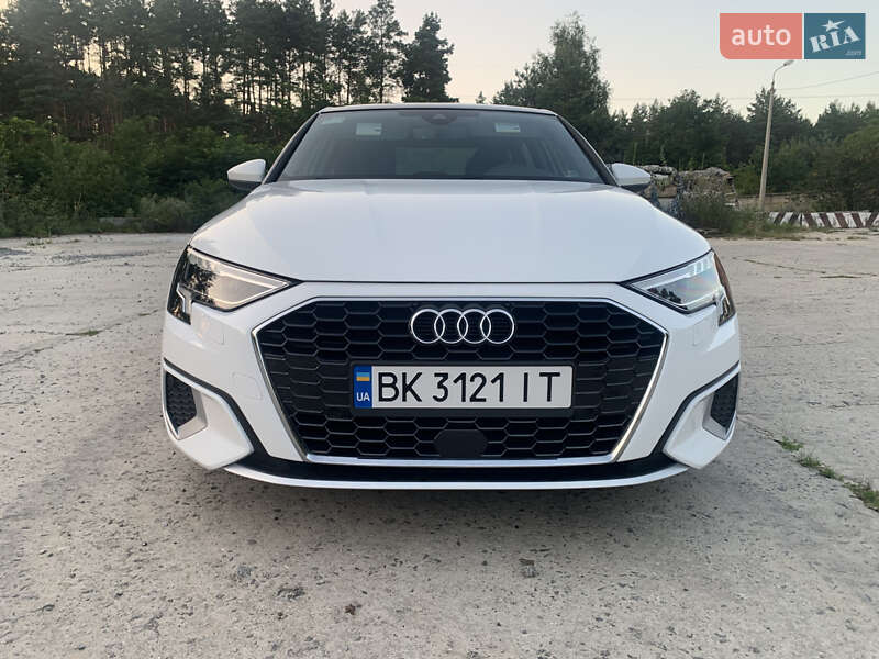 Седан Audi A3 2023 в Нетішині фото Седан Audi A3 2023 в Нетішині