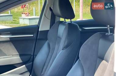 Хэтчбек Audi A3 2015 в 