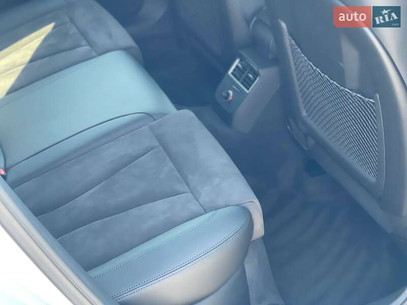 Хэтчбек Audi A3 2015 в Ужгороде