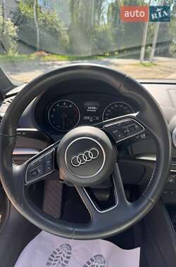 Седан Audi A3 2018 в 