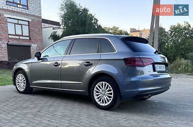 Хэтчбек Audi A3 2015 в 
