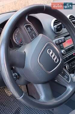 Хэтчбек Audi A3 2011 в 