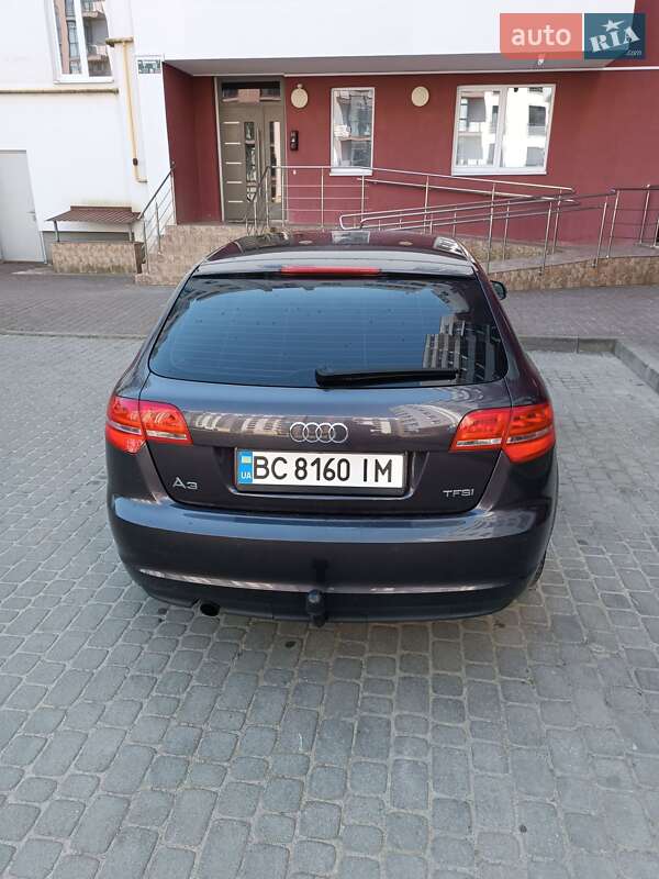 Хетчбек Audi A3 2011 в Новояворівську