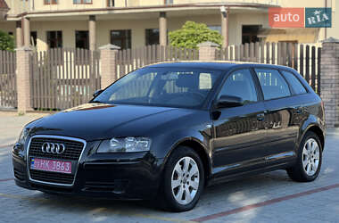 Хэтчбек Audi A3 2005 в 