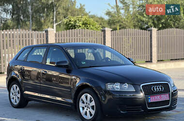 Хэтчбек Audi A3 2005 в 