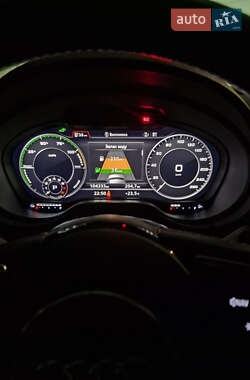 Хэтчбек Audi A3 2018 в 