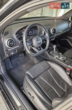 Хэтчбек Audi A3 2018 в 