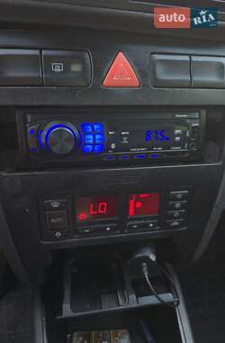 Хэтчбек Audi A3 1999 в 