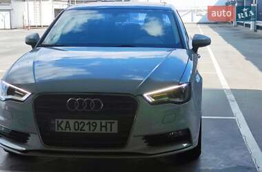 Седан Audi A3 2016 в 