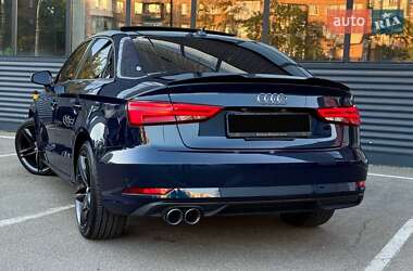 Седан Audi A3 2016 в 