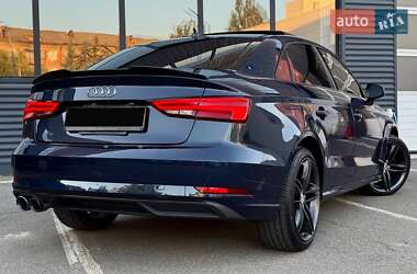 Седан Audi A3 2016 в 