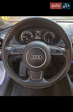 Хэтчбек Audi A3 2016 в 