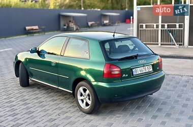Хэтчбек Audi A3 2000 в 