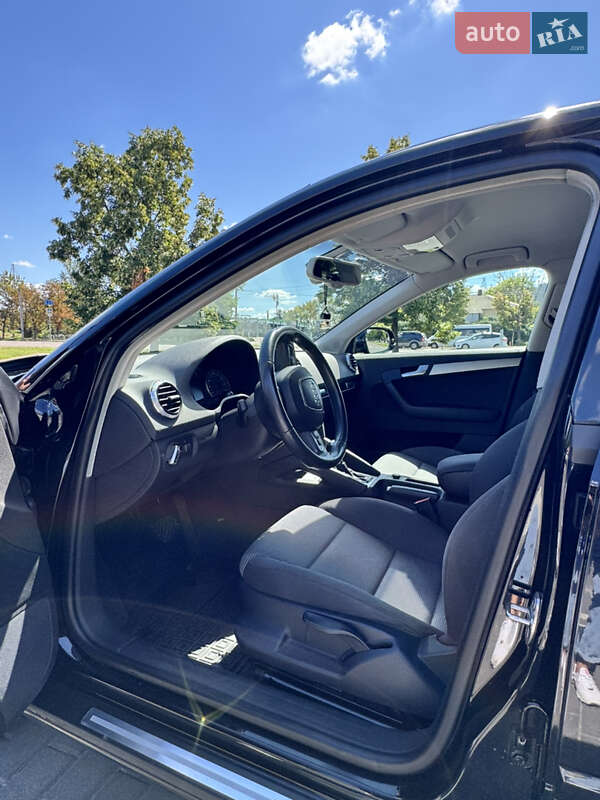 Хэтчбек Audi A3 2011 в Харькове