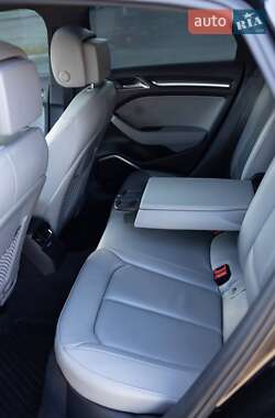 Седан Audi A3 2018 в 