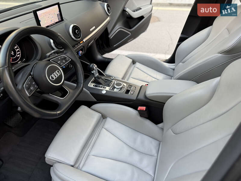 Седан Audi A3 2018 в Киеве фото 45 Седан Audi A3 2018 в Киеве