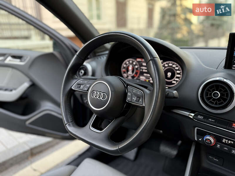 Седан Audi A3 2018 в Киеве фото 50 Седан Audi A3 2018 в Киеве