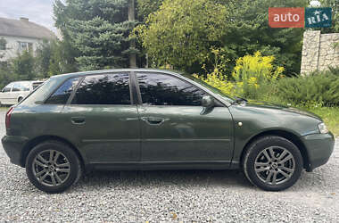 Хэтчбек Audi A3 2000 в 