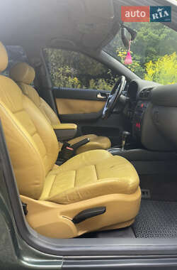 Хэтчбек Audi A3 2000 в 