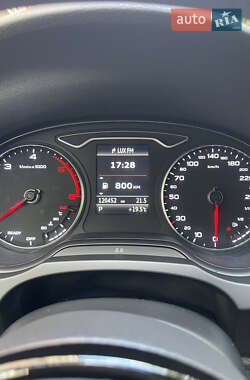 Хетчбек Audi A3 2016 в 