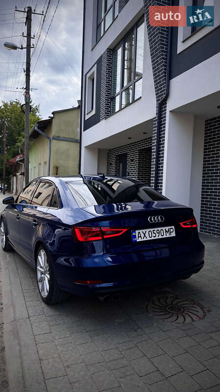 Седан Audi A3 2015 в 