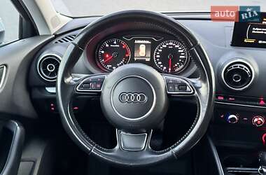 Хэтчбек Audi A3 2016 в 