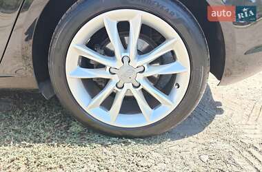 Хэтчбек Audi A3 2015 в 