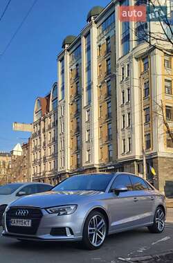 Седан Audi A3 2018 в 