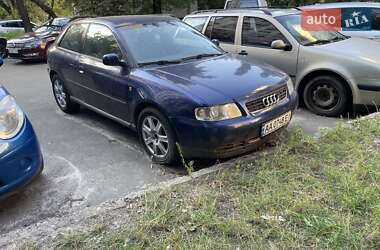 Хэтчбек Audi A3 1998 в 