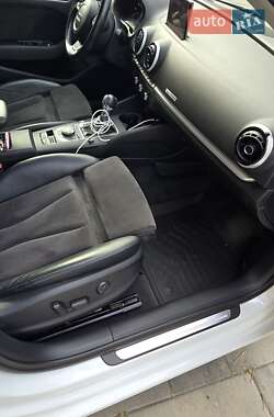 Хэтчбек Audi A3 2016 в 