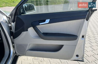 Хэтчбек Audi A3 2004 в 