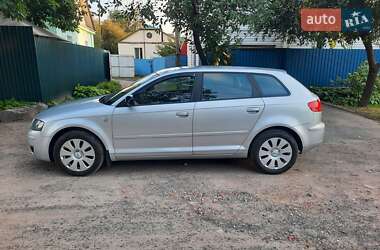 Хэтчбек Audi A3 2006 в 