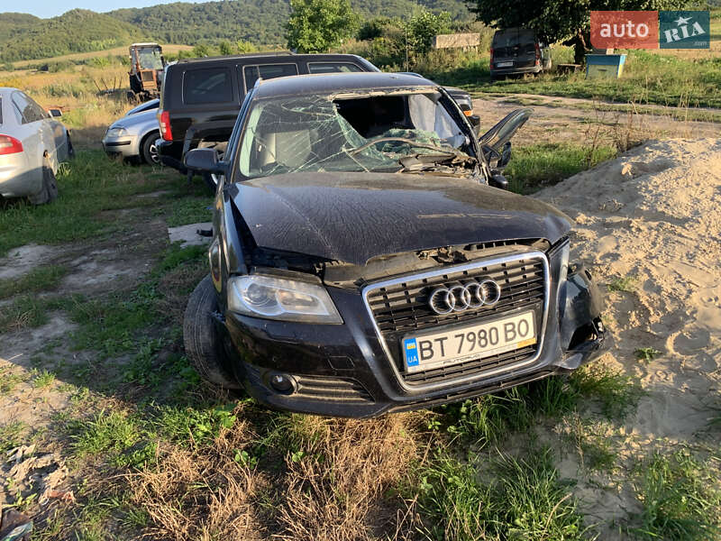 Хэтчбек Audi A3 2010 в 