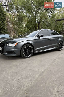 Седан Audi A3 2016 в 
