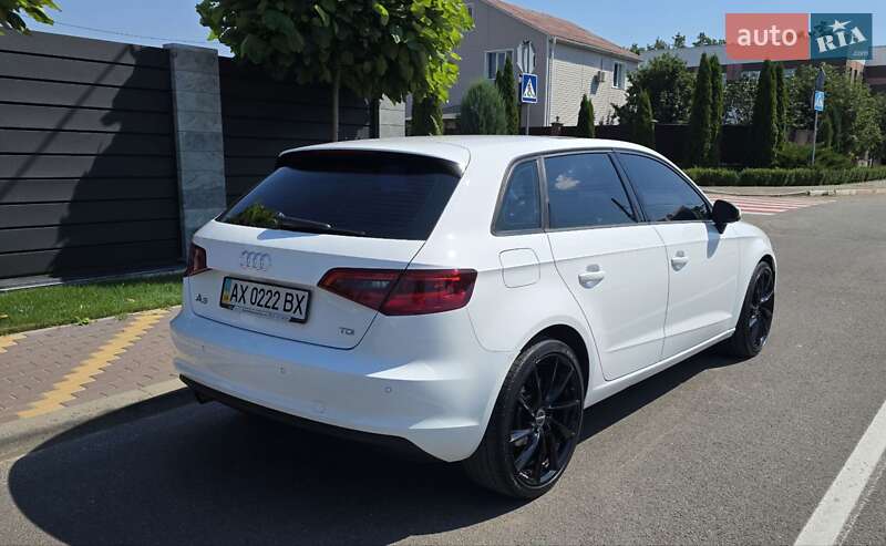 Хэтчбек Audi A3 2015 в Киеве