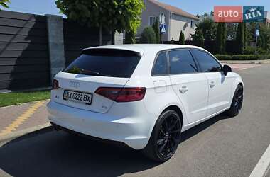 Хэтчбек Audi A3 2015 в 