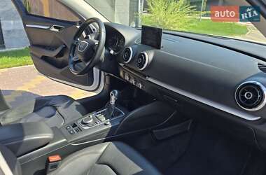 Хэтчбек Audi A3 2015 в 