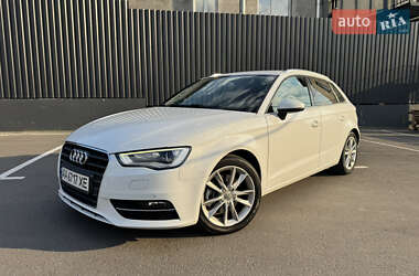 Хэтчбек Audi A3 2013 в 