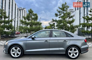 Седан Audi A3 2018 в 