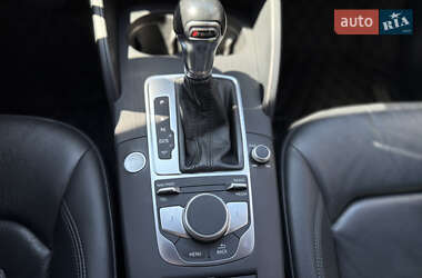 Седан Audi A3 2019 в 